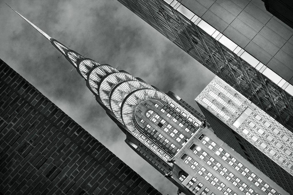 Schwarz-Weiß Fotografie des Chrysler Buildings in New York. Fotokunst online kaufen. Wandbild hinter Acrylglas oder als Poster
