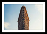 Architektur Fotografie vom Flatiron Gebäude in New York. Fotokunst online kaufen. Wandbild im Rahmen