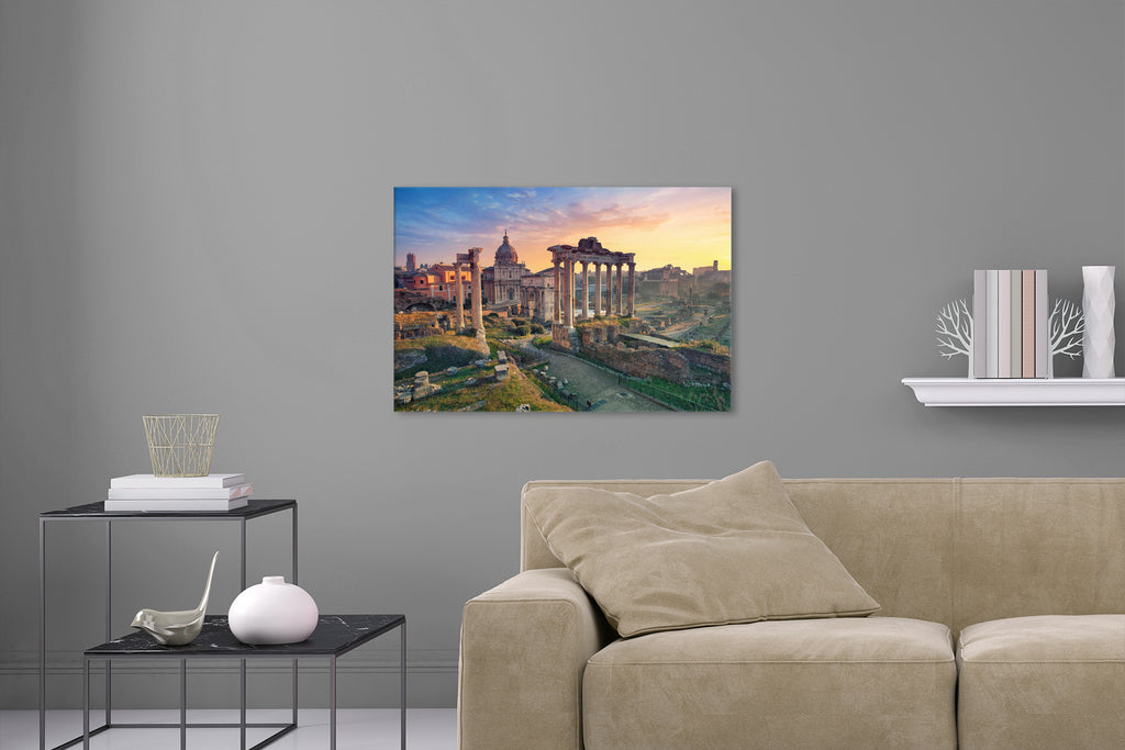 Aufgehängte Farbige Architektur Fotografie des Forum Romanum in Rom. Fotokunst online kaufen. Wandbild hinter Acrylglas oder als Poster