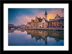 Stadt Fotografie von Gent bei Sonnenaufgang. Fotokunst online kaufen. Wandbild im Rahmen