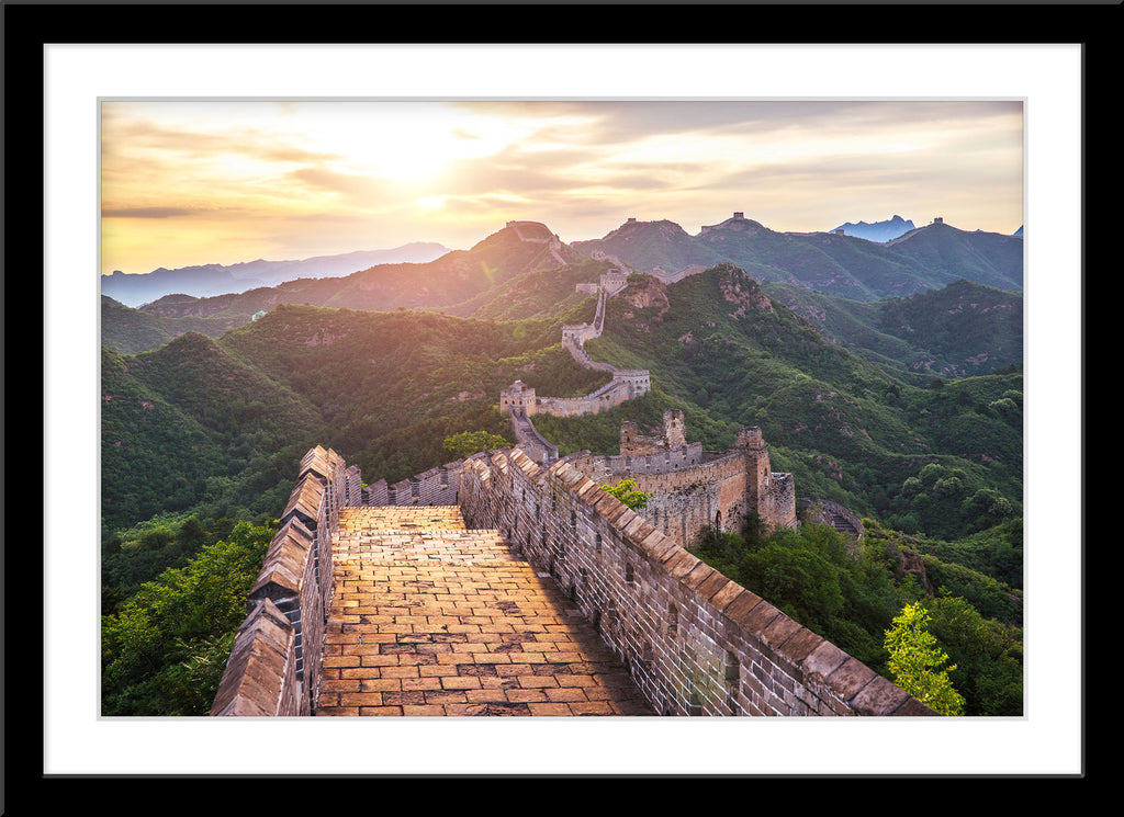 Architektur Natur Fotografie der Chinesischen Mauer bei Sonnenaufgang. Fotokunst online kaufen. Wandbild im Rahmen