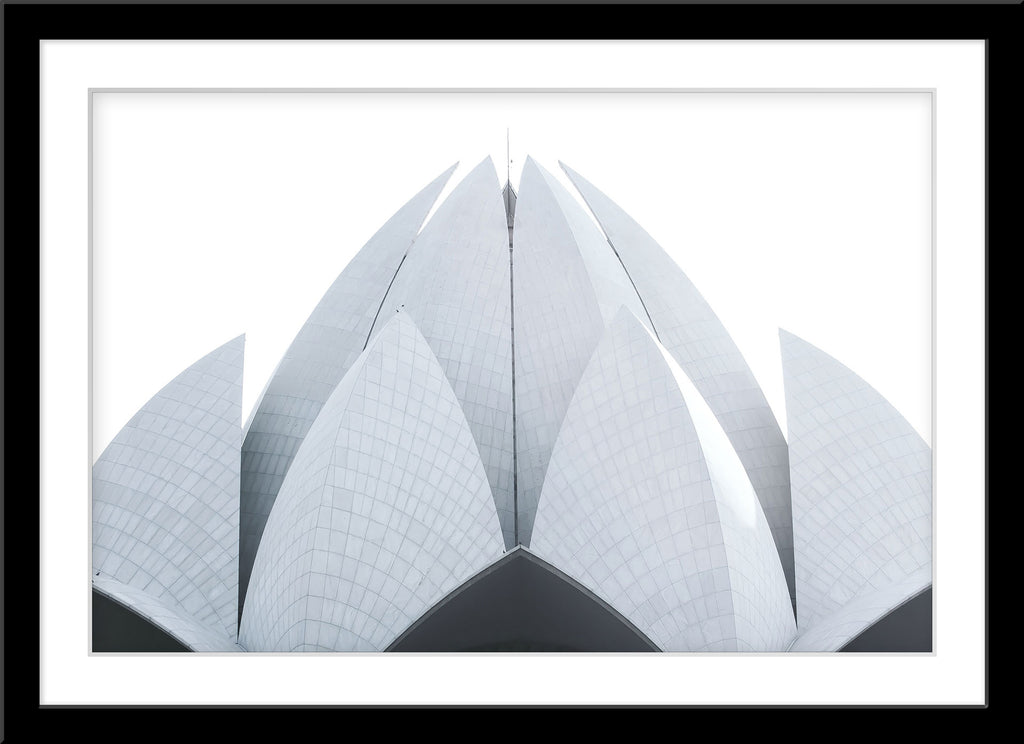 Schwarz-Weiß Architektur Fotografie des Lotus Tempel  in Neu-Delhi. Fotokunst und Bilder online kaufen. Wandbild im Rahmen
