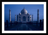 Architektur Fotografie des Taj Mahal bei Nacht. Fotokunst und Bilder online kaufen. Wandbild im Rahmen