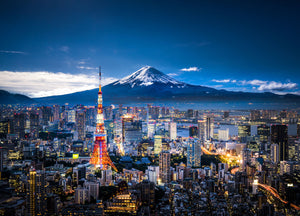 Architektur Stadt Fotografie der Skyline von Tokio mit Blick auf den Fujiyama. Fotokunst und Bilder online kaufen. Wandbild hinter Acrylglas oder als Poster