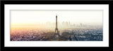 Architektur Fotografie der Skyline von Paris mit dem Eiffel Turm im Panorama Format. Fotokunst und Bilder online kaufen. Wandbild im Rahmen