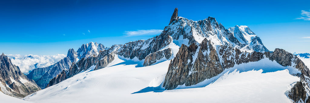 Landschafts Natur Fotografie des Vallée Blanche in der Schweiz im Winter im Panorama Format. Fotokunst und Bilder online kaufen. Wandbild hinter Acrylglas oder als Poster