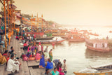 People Fotografie in der Stadt Varanasi in Indien. Fotokunst und Bilder online kaufen. Wandbild hinter Acrylglas oder als Poster